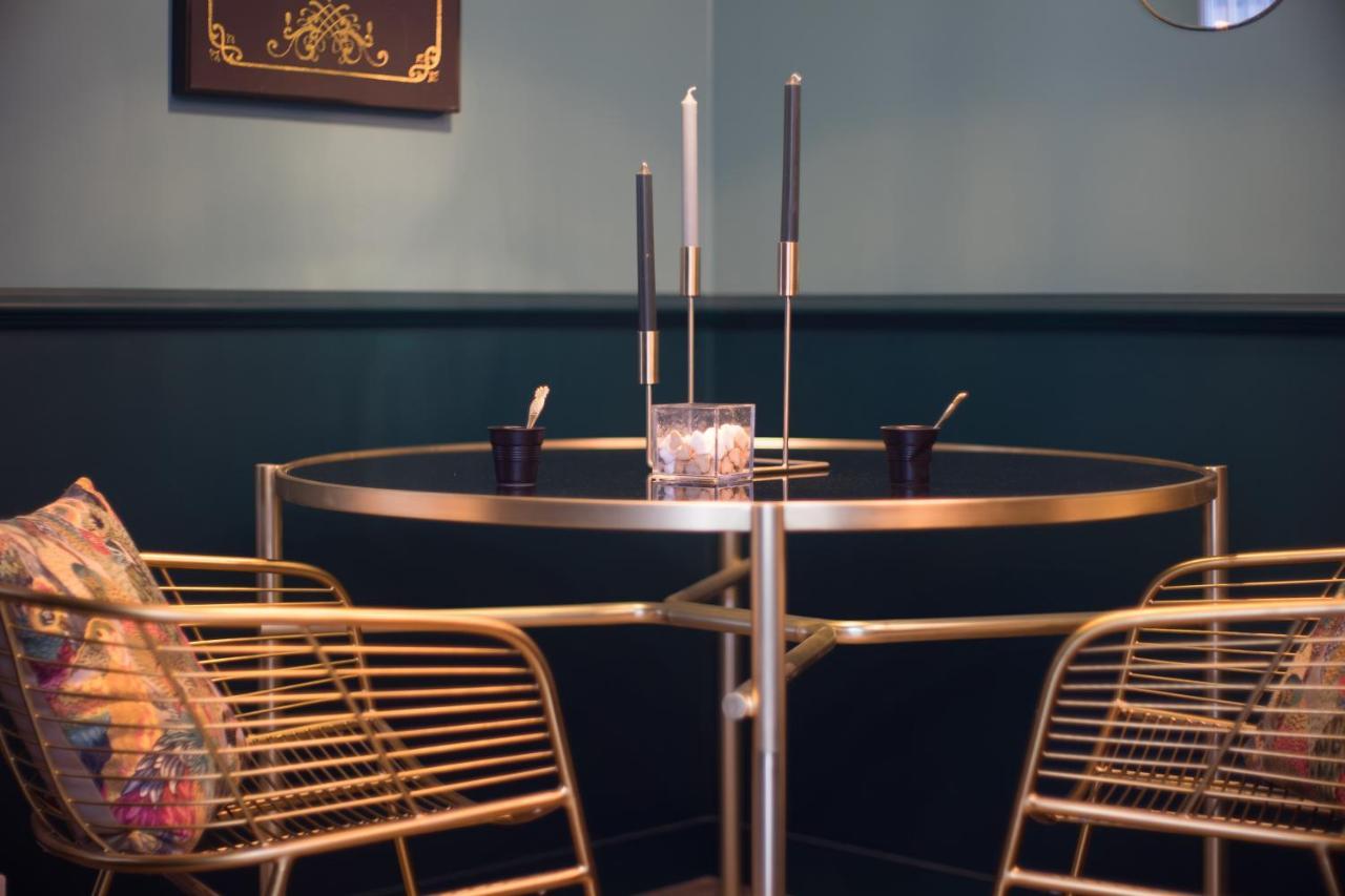 The Charming Trocadero Eiffel Tower Bed & Breakfast Paris Bagian luar foto